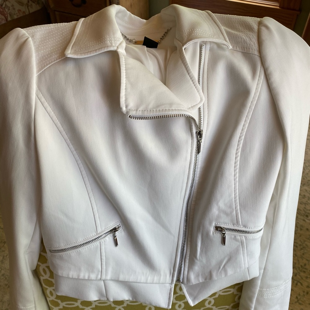 White zip up jacket